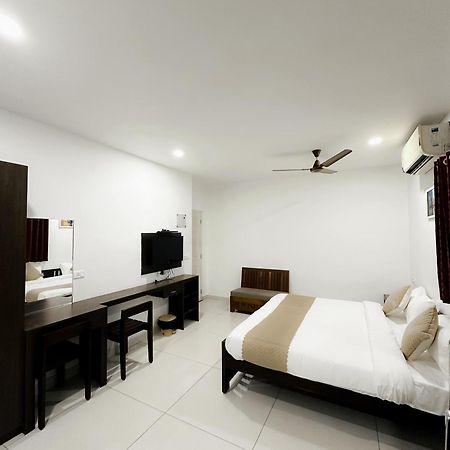 Kochi White House Inn מראה חיצוני תמונה