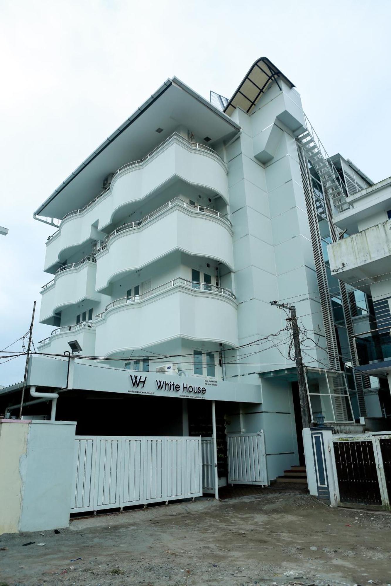 Kochi White House Inn מראה חיצוני תמונה