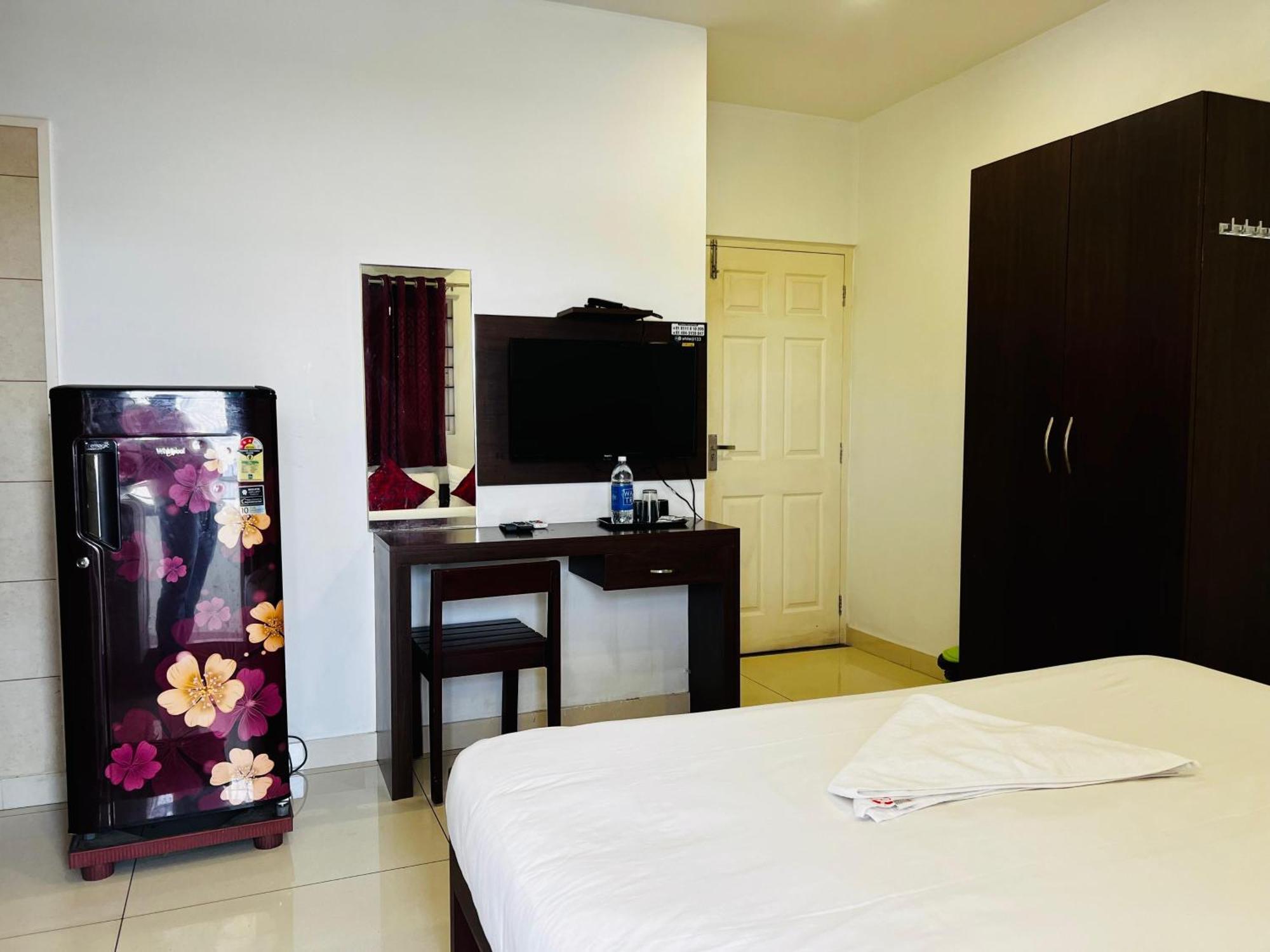 Kochi White House Inn מראה חיצוני תמונה